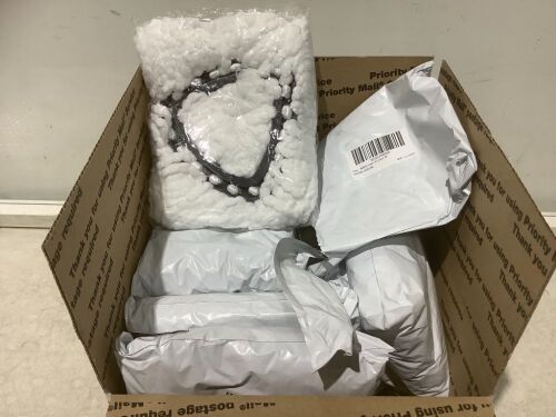 Lot of (9) Easy Wring Spin Mop Heads  - Lot 852