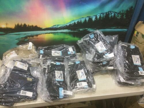 Large Lot of Levi Pants & Shorts  - Lot 259