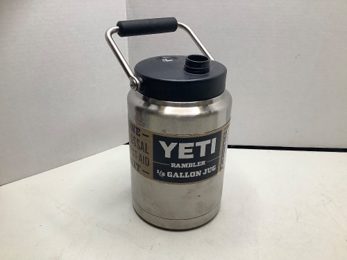 1/2 Gallon Yet Jug, Missing Lid, Ecommerce Return - Lot 34