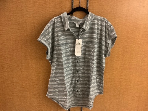 Ascend Stripe Turblance Stripe Shirt, Women's Large, Appears New - Lot 120