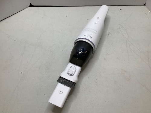 Eufy HomeVac H11 Pure, Doesn't Charge, Ecommerce Return - Lot 143