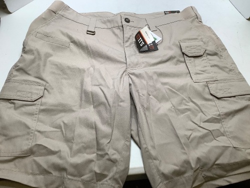 5.11 ABR Pro Short, Khaki, Size 38, Ecommerce Return, Appears as new - Lot 371