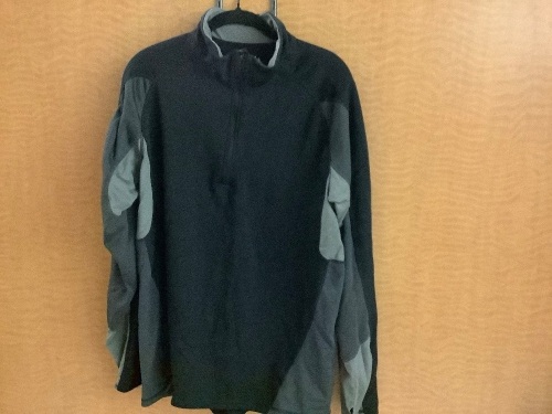 Men's Zone Weight Pull Over Sweatshirt, Size L, Sleeve has small blemish, Ecommerce Return - Lot 382