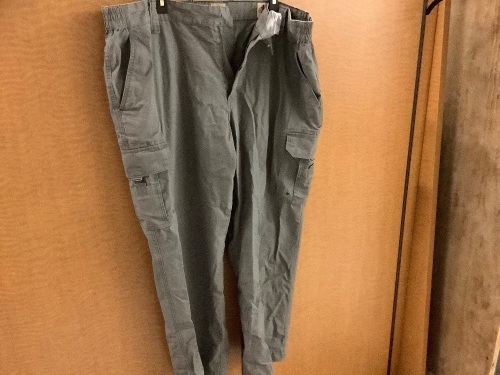 Red Head Men's Pants, 44x30, Button Inluded, Not attached to pants, Ecommerce Return - Lot 391