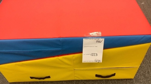 Kids Folding 2-Panel Cheese Wedge Incline Gym Mat w/ Handles - Lot 1223