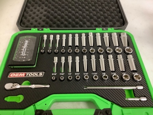 OEM Tools 1/4" Ratchet and Socket Set, Appears New - Lot 9