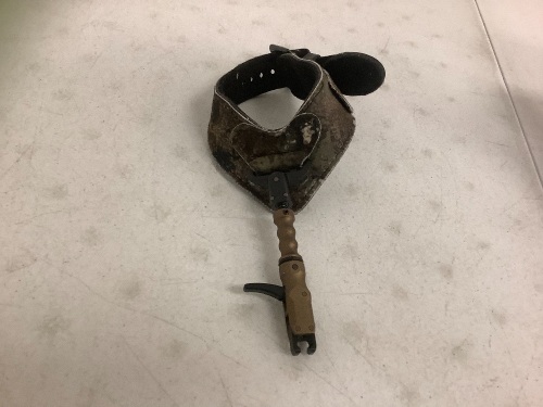 Blackout Bow Release, E-Comm Return - Lot 119G