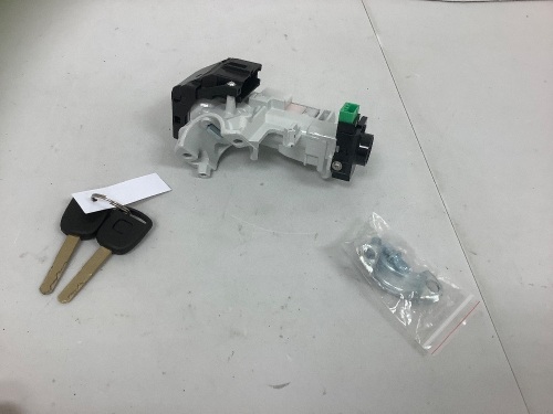 Ignition Switch, Unknown Specs, E-Commerce Return - Lot 303