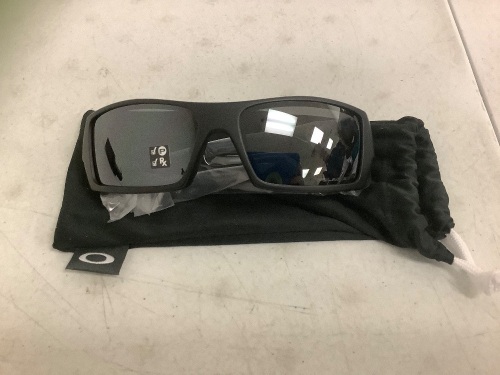 Oakley Sunglasses, E-Commerce Returns - Lot 357