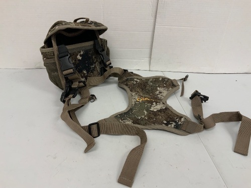 Camo Hunting Pouch, E-Commerce Return - Lot 464