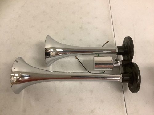 Air Horn for Trucks, Appears New - Lot 495G