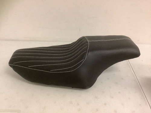 Leather Motorcycle Seat for Harley Seventy Two XL 1200V 2010-16, Appears new - Lot 516G