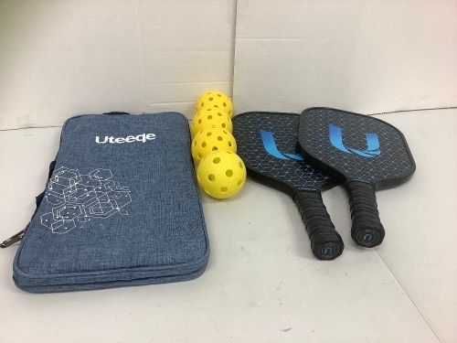 Pickleball Paddle Set, E-Commerce Return - Lot 535