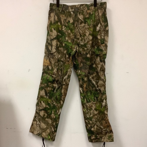 RedHead Mens Camo Pants, 32,  E-Commerce Return - Lot 552