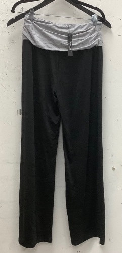 Womens Yoga Pants, L, E-Commerce Return - Lot 587