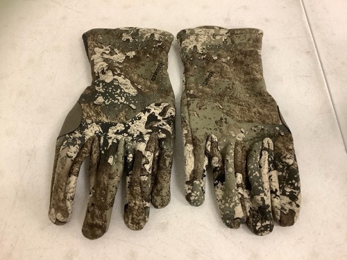 Camo Gloves, XL, E-Commerce Return - Lot 593