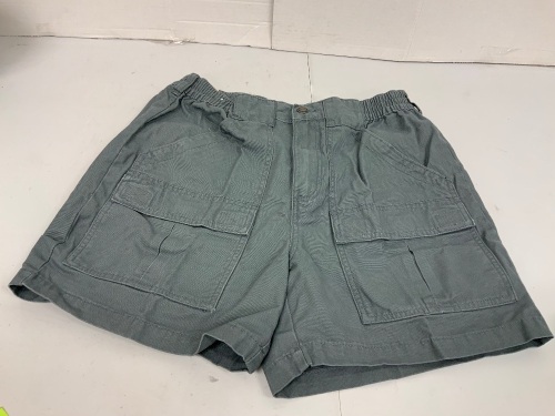 Red Head Mens Shorts, Size 32, E-Comm Return - Lot 610G