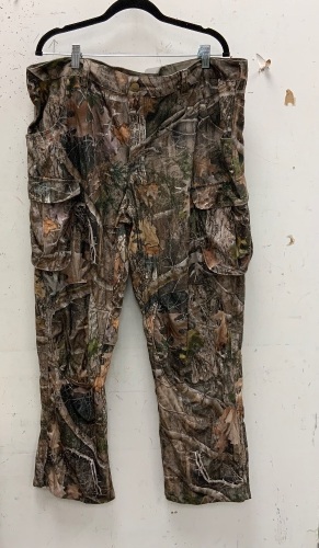 Mens Camo Pants, 42Reg, E-Comm Return - Lot 649G