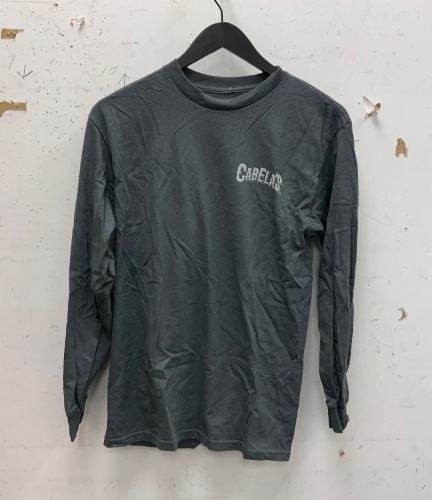 Mens Long Sleeve Tee, Medium, E-Comm Return - Lot 680G