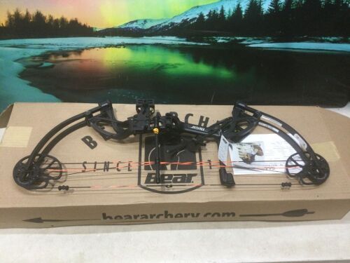 Bear Archery Cruzer G2 Adult Compound Bow, Right Hand - Damaged String  - Lot 36