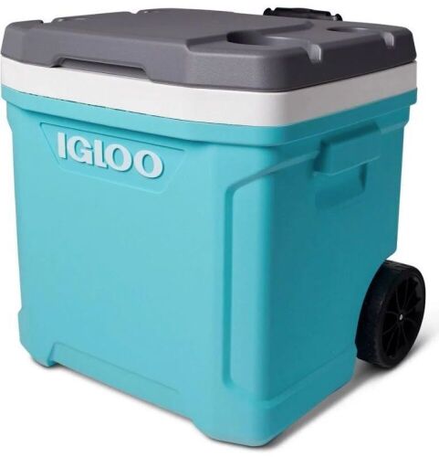 Igloo Latitude 60 qt Roller Cooler - Lot 87