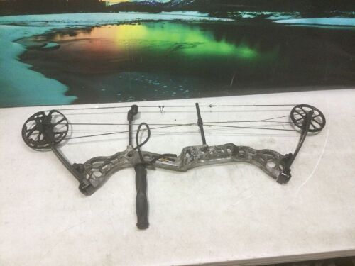 Cabela's Optimus Right Hand Compound Bow  - Lot 153