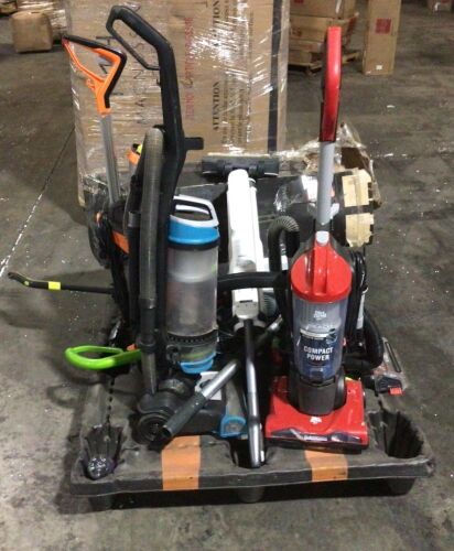 Lot of (7) Vacuum Cleaners  - Lot 252