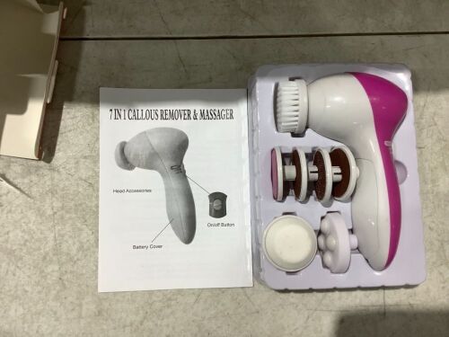 Lot of (20) 7 in 1 Callous Remover & Body Massagers - Lot 371