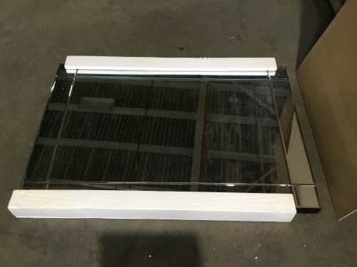 Mirror  - Lot 799