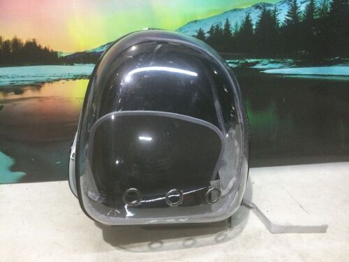 Bubble Pet Carrier Backpack  - Lot 844